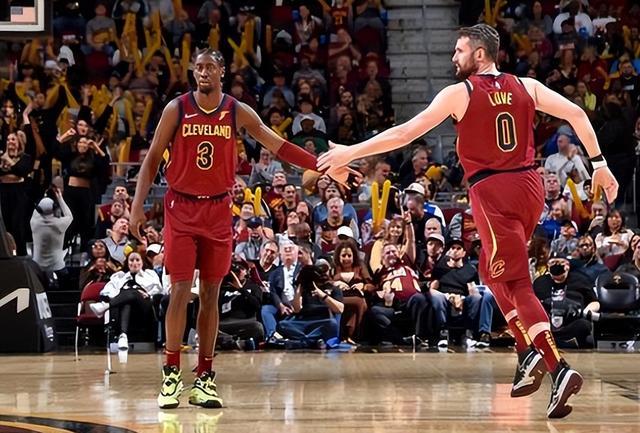 士的整体实 士的整体实